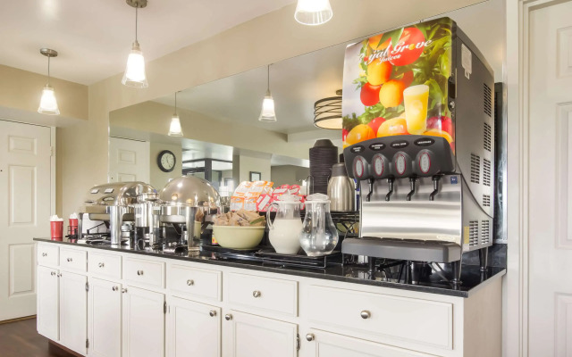 Best Western Parkside Inn