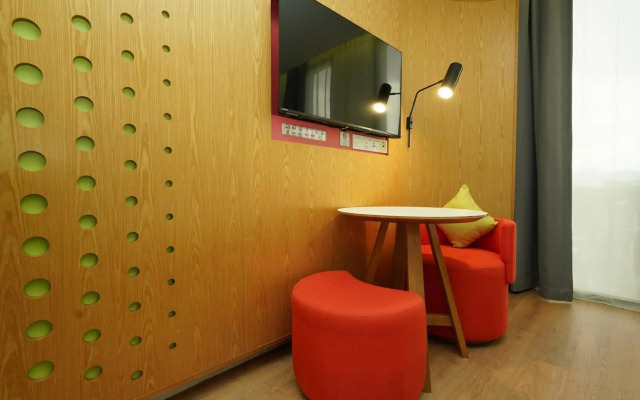 MÙ Hotel