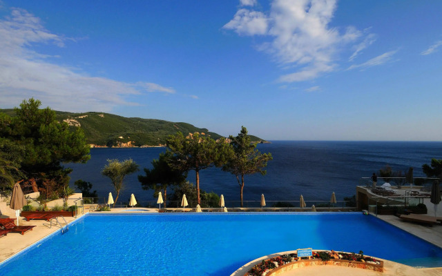 Akrotiri Beach Resort Hotel - Adults friendly