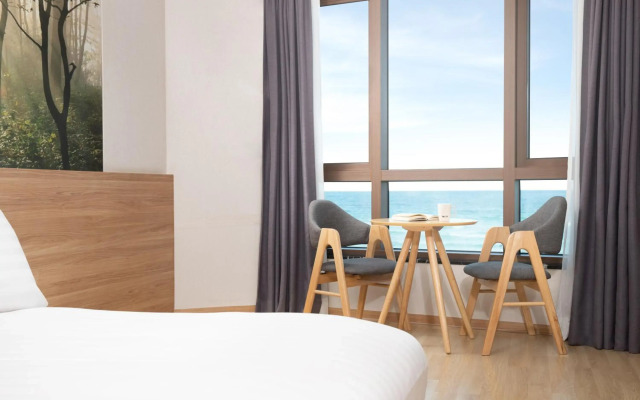 Utop Ubless Hotel Jeju Hamdeok