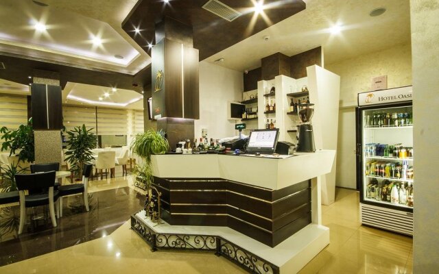 Hotel Oasis Tuzi