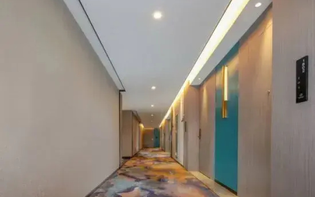 Shanshui S Hotel (Chengdu Longquan Headquarters Economy Harbor)