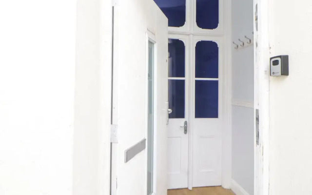 11 Magdalene Road