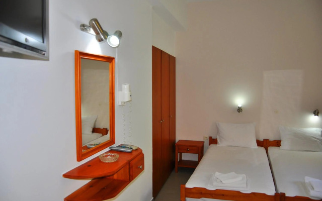 Nora Hotel
