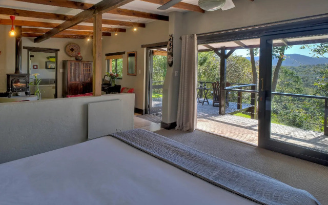 Hog Hollow Country Lodge