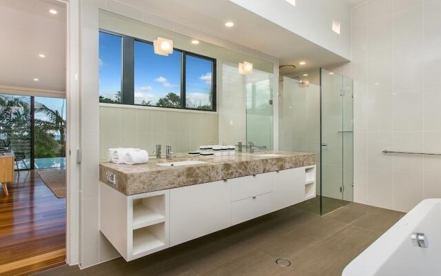 Your Luxury Escape - Kiah 11 Beach House