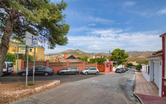 Holidays2Malaga Candado House pool & garden