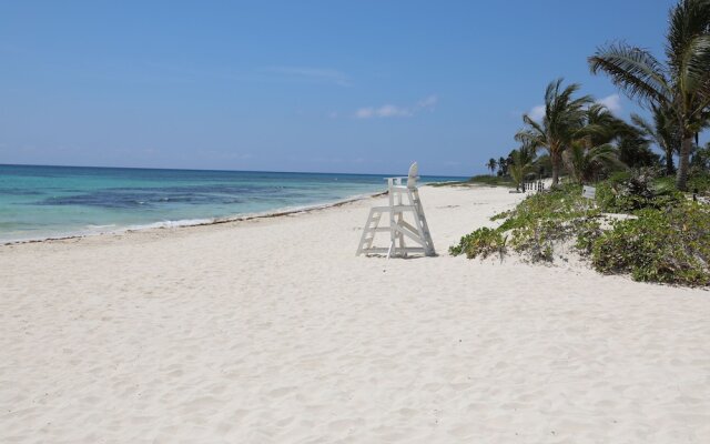 Marea Azul Beach Resort
