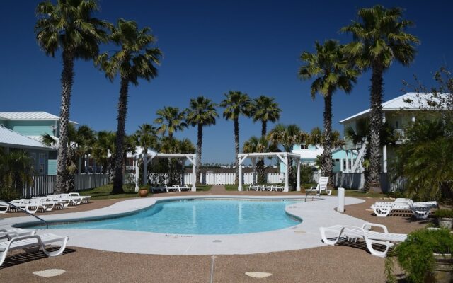 Spinnaker House - Four Bedroom Home