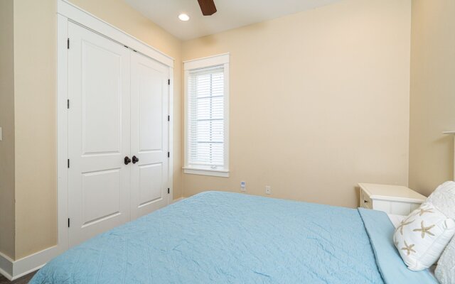 Sandestin Bungalo 38: Beach, Golf, & Fun!