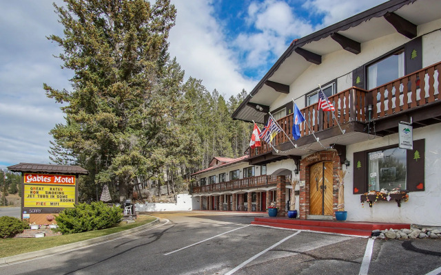 Gables Motel