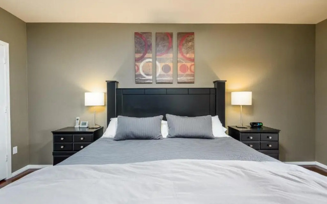 Restful By Signature Vacation Rentals
