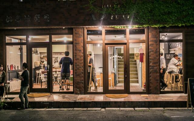 BACCHUS Kofu Guest House - Hostel