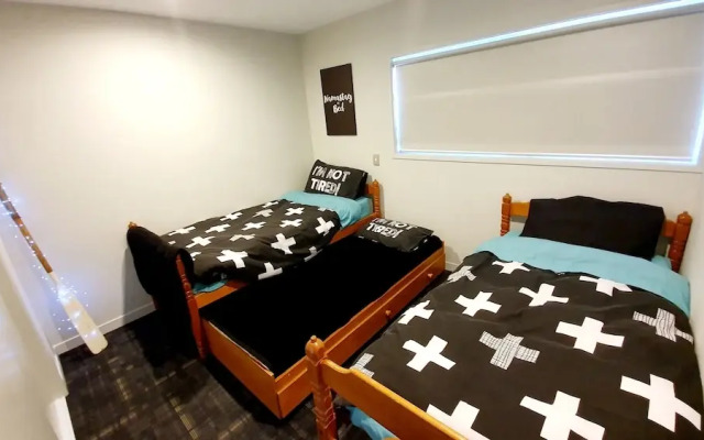 Private 3-Bedroom at CBD Tauranga