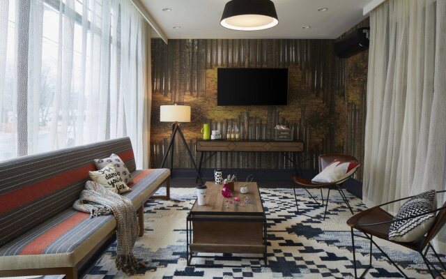 Moxy Chattanooga Downtown