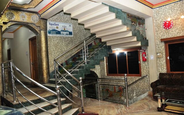 Hotel Aastha