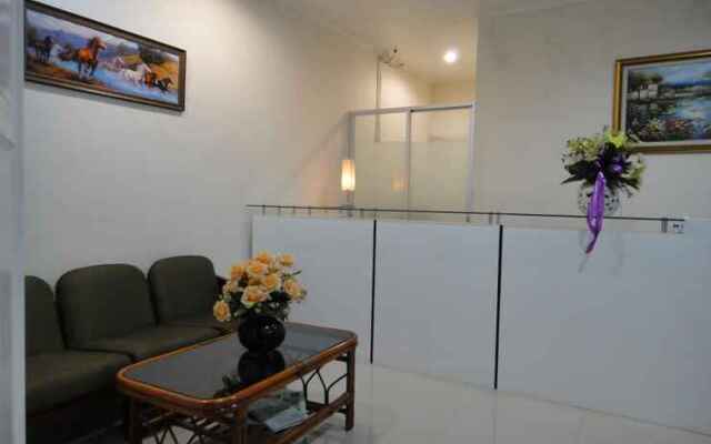 Gondia International Guest House