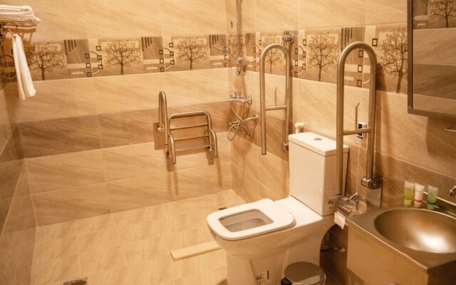 Medina Diamond Suites