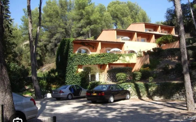 Studio Sanary bord de mer