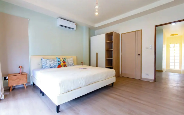 House Near Beach table TennisPool V230