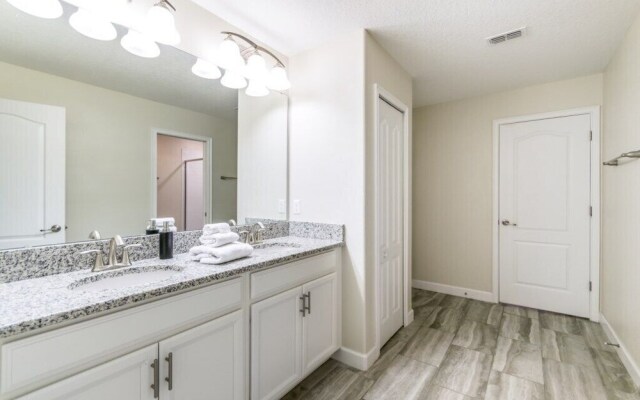 140mvd 9 Bedroom Villa