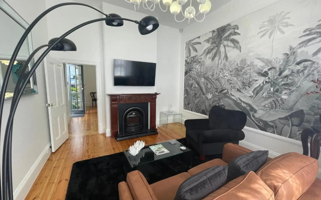 The Manor Apartments