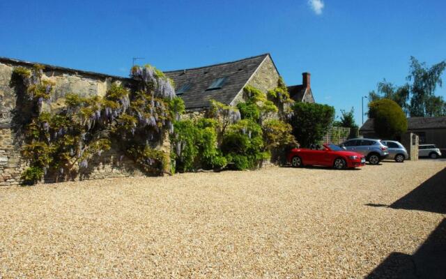 Marlborough Arms Hotel