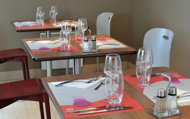 Campanile Lyon Est - Aéroport Saint Exupéry