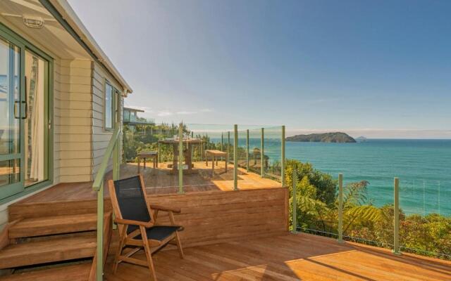 Panoramic Paku - Tairua Holiday Home
