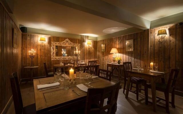 The Hawk Inn