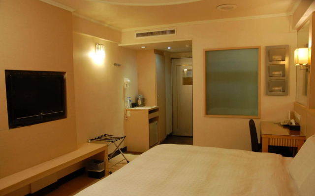 Hub Hotel Kaosiung Yisin Branch