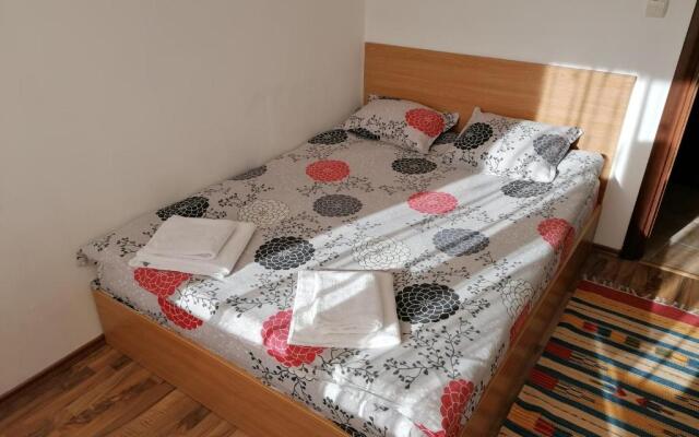 Ramada 2 Ski Apartment