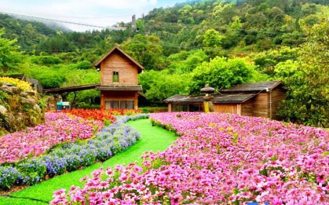 Xinxing Tianlushan Health Resort Hotel