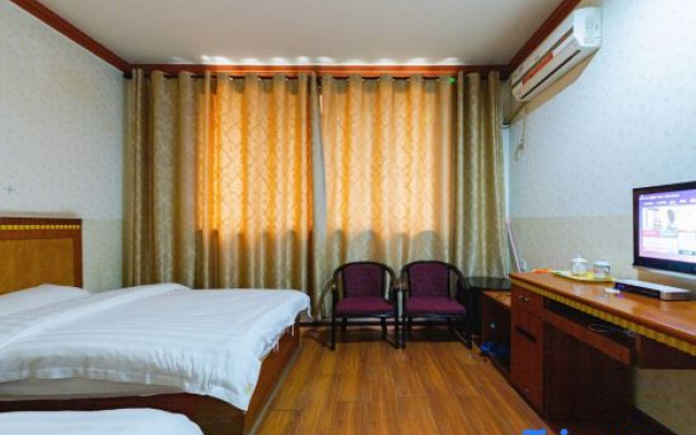 Hezhou Jinyuegui Hotel