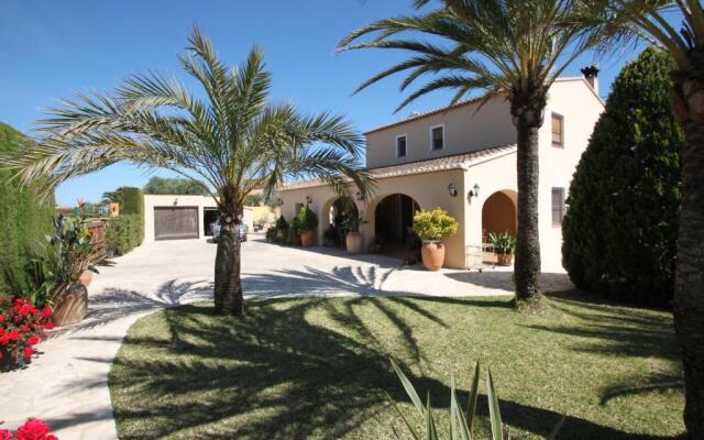 Finca Cantares - holiday home with private swimming pool in Benissa