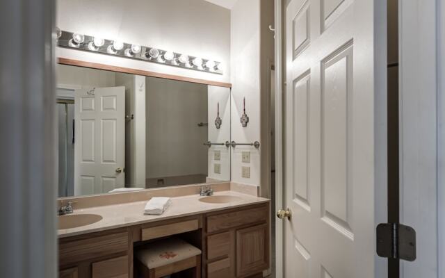 Awesome Views by Vtrips