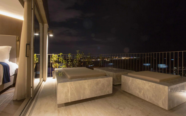 Noble22 Suites