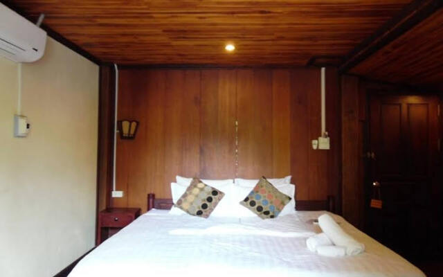 Mekong Holiday Villa by Xandria Hotel