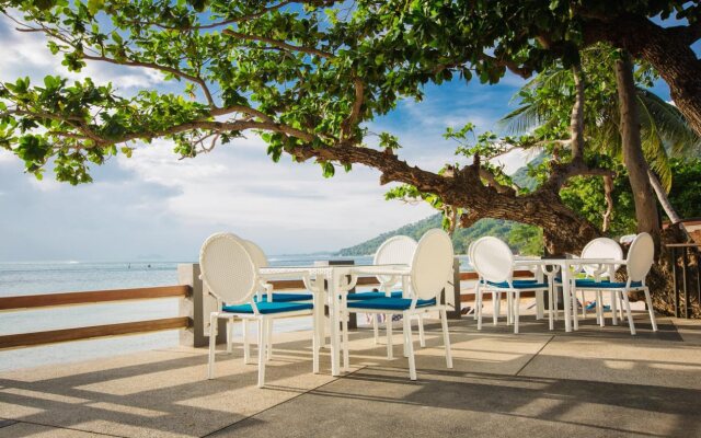 Sunset Beach Club Hotel & Spa