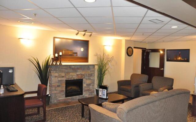 Prairie Moon Inn & Suites Unity