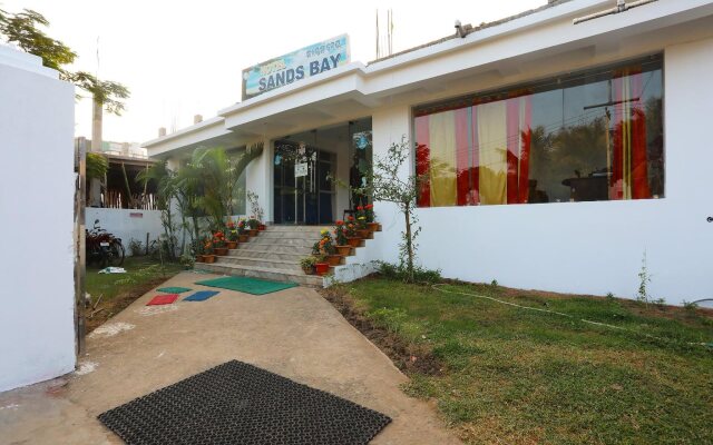 OYO 26496 Hotel Sands Bay