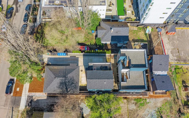 Echo Loft: A Modern Escape