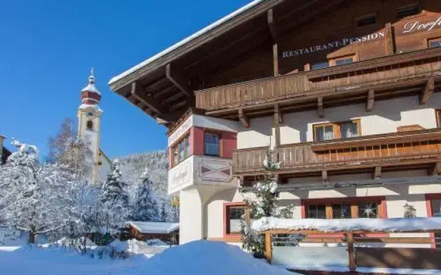 Dorfcafe Unken Hotelpension sWirtshaus im Dorf