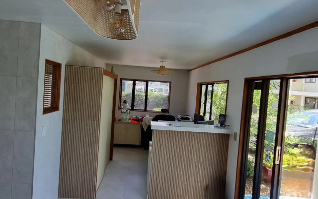Summit Motor Lodge
