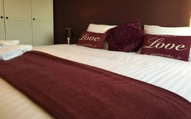 Woden Apartments