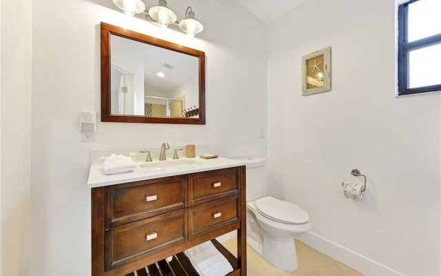 Pelican Beach - Three Bedroom Home