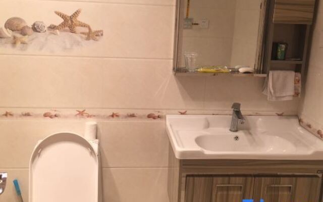 Gongyi Yifeng Express Hotel