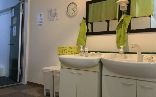 Kobe Sannomiya R2 Hostel