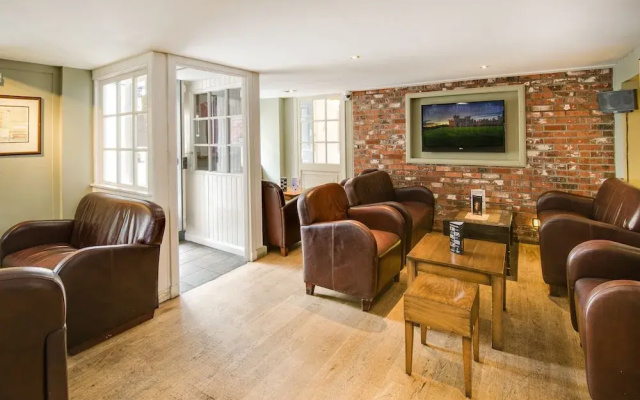 Queens Head Hotel