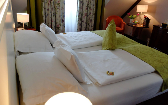 Hotel Exquisit